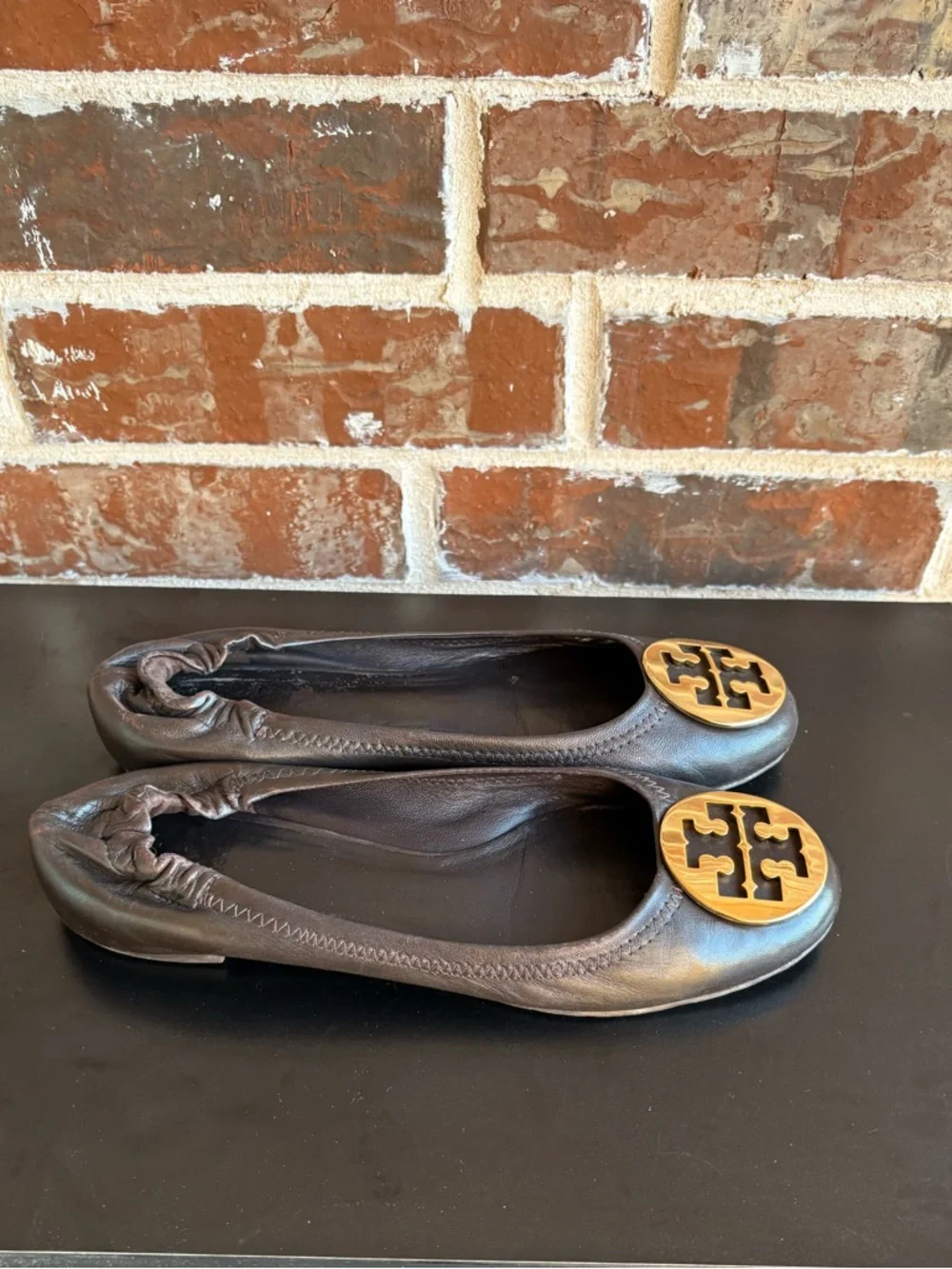 Tory Burch Brown Leather Reva Logo Ballet Flats Size 8.5 Travel